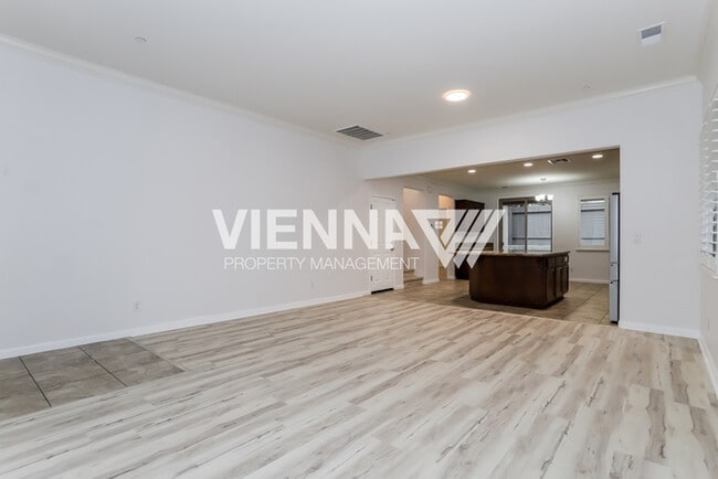 Photo - Beautiful Roseville Home rent ready!