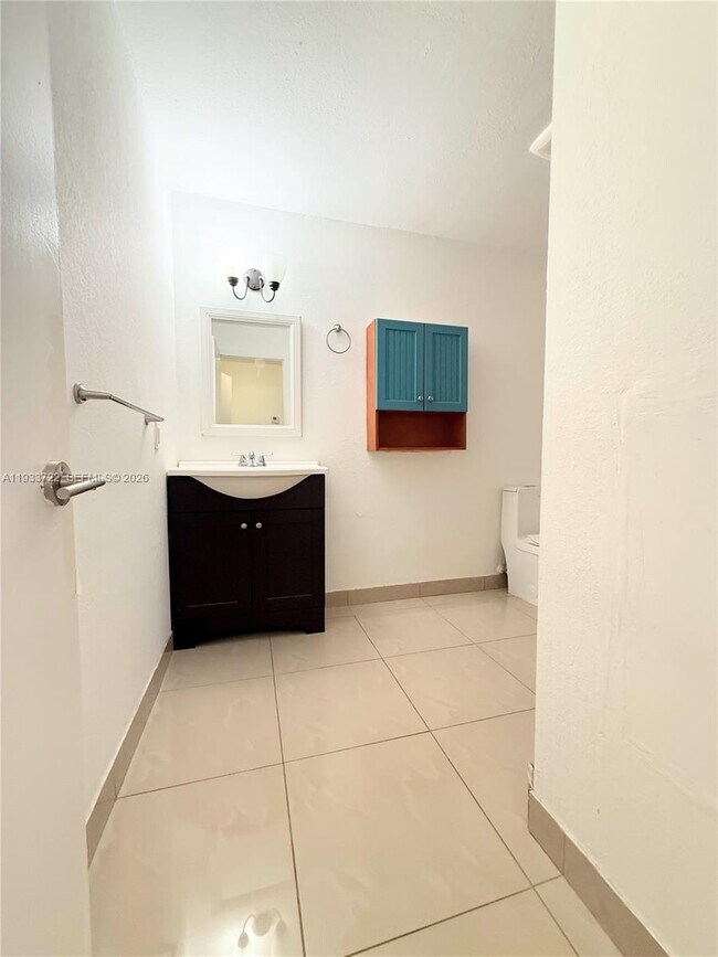 Photo - 2950 Griffin Rd Unit 3