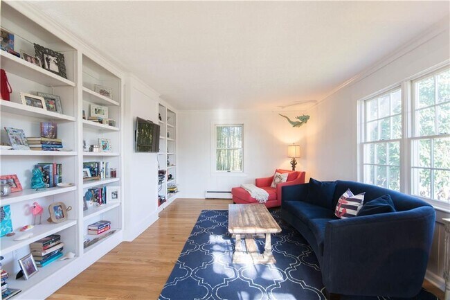 Photo - 150 Kane Ave