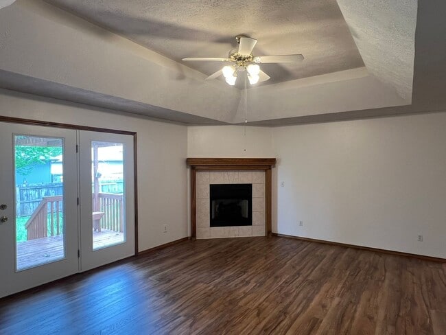 Photo - 3 Bed / 2 Bath in heart of Springfield