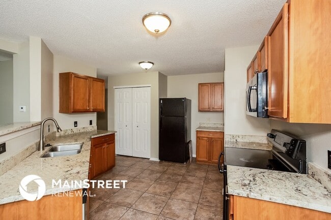 Photo - 1808 Feather Reed Ln