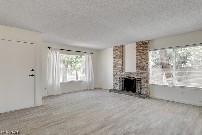 Photo - 2085 Wagonwheel Ave