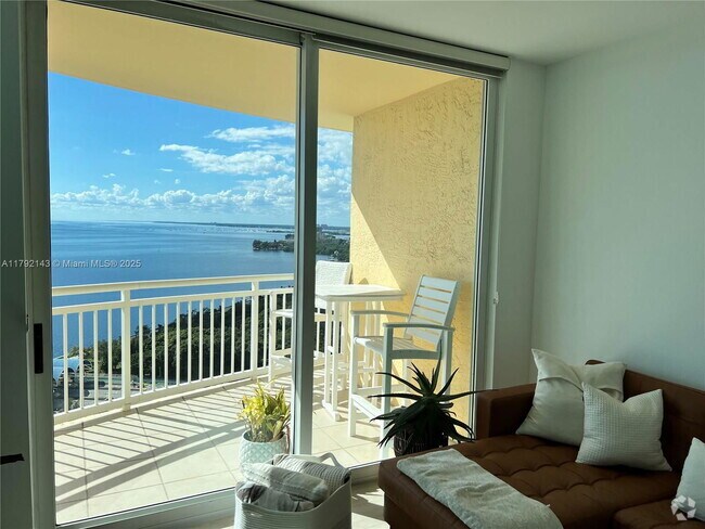 Building Photo - 2475 Brickell Ave Unit 2207 Rental