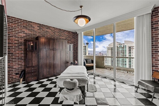 Photo - 2877 Paradise Rd Condo Unit 3303