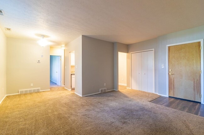 Photo - Valley Plaza Apartments