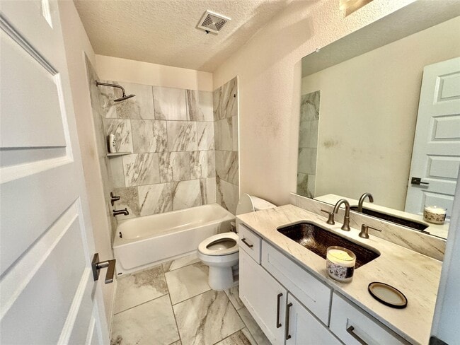 Building Photo - 16803 Bark Cabin Dr