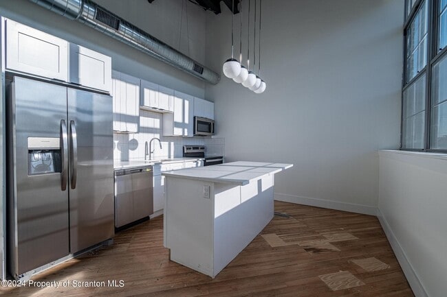 Photo - 430-438 Penn Ave