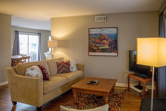 Photo - 4350 E 60th St