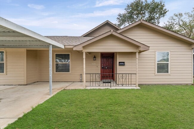 Building Photo - 3611 Wyoming St