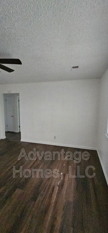 Photo - 726 N 70th St
