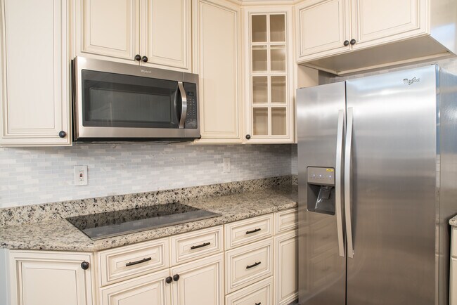 9886 Gold Dust Ct Unit Walk Out Basement