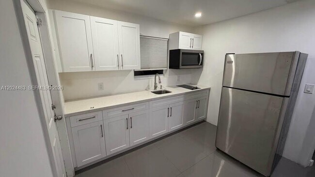 Photo - 1212 E River Dr Unit 2
