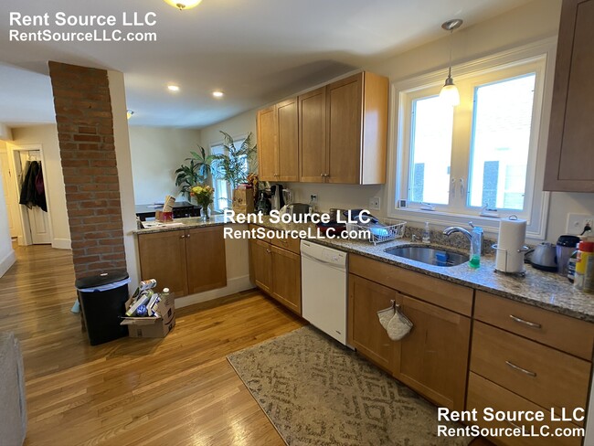 Photo - 80 Ten Hills Rd