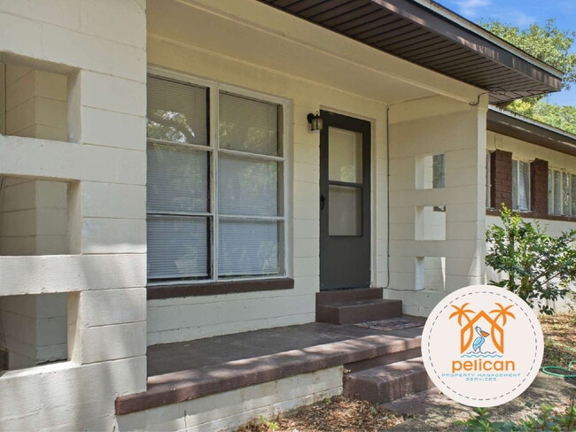 Building Photo - Charming 3-Bedroom, 2-Bath Home on a Shaded Lot in Pensacola