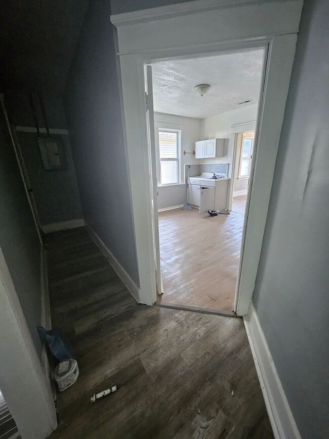 Photo - Upper 2 bedroom unit