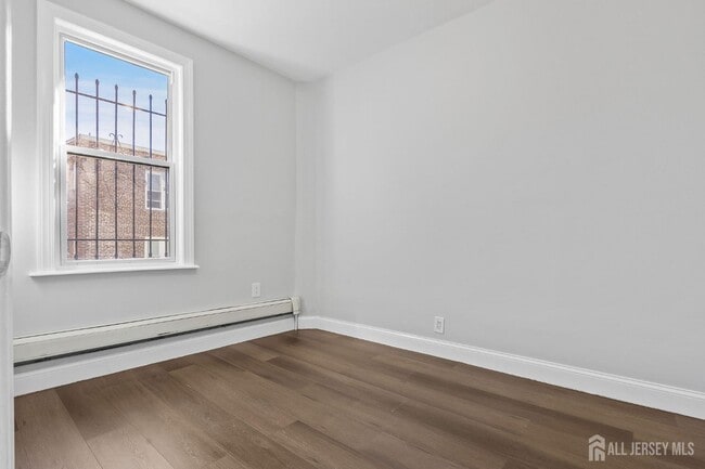 Photo - 126 Wade St Unit 1