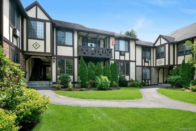 Building Photo - 8 Foxwood Dr Unit 4
