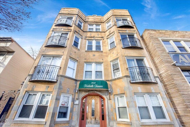 2 br, 1 bath Condo - 3918 N Kedvale Ave - 2 br, 1 bath Condo - 3918 N Kedvale Ave