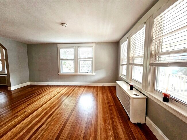 Photo - 9 Keefe Ave Unidad 1