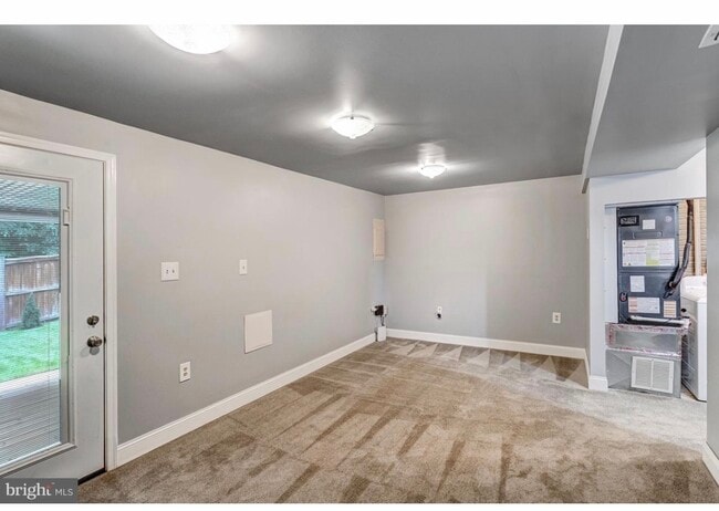 15242 Streamside Ct