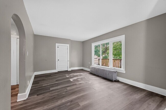 3045 Dr. William Finlayson St