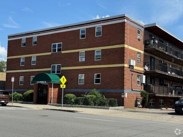 Building Photo - 116 Spring St Unit 1 Rental