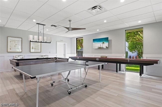 Building Photo - 555 Park Shore Dr Unit B302
