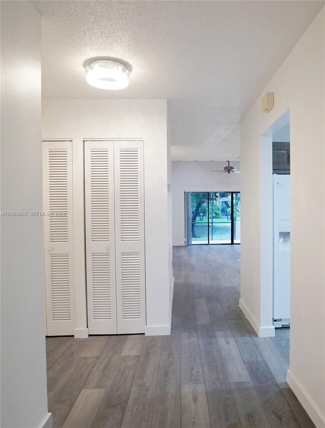 Photo - 3823 Estepona Ave
