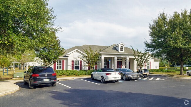 Building Photo - Oaks at St. John Rental