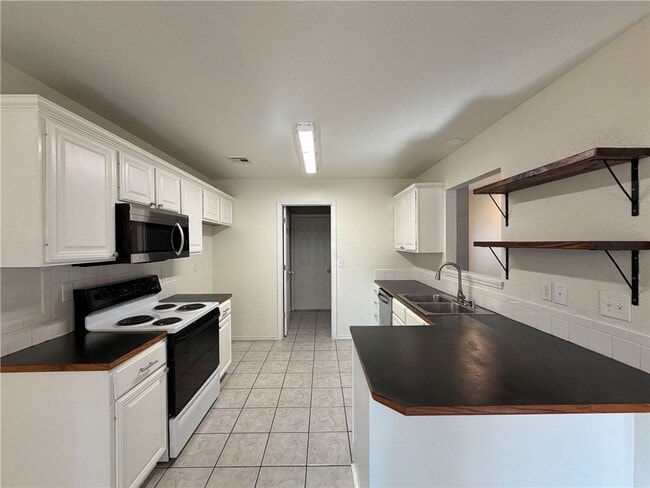 Photo - 531 Walker St