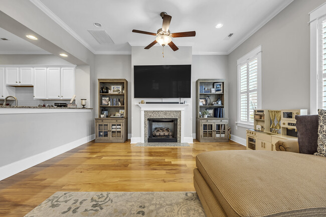 Photo - 7809 Monarch Dr