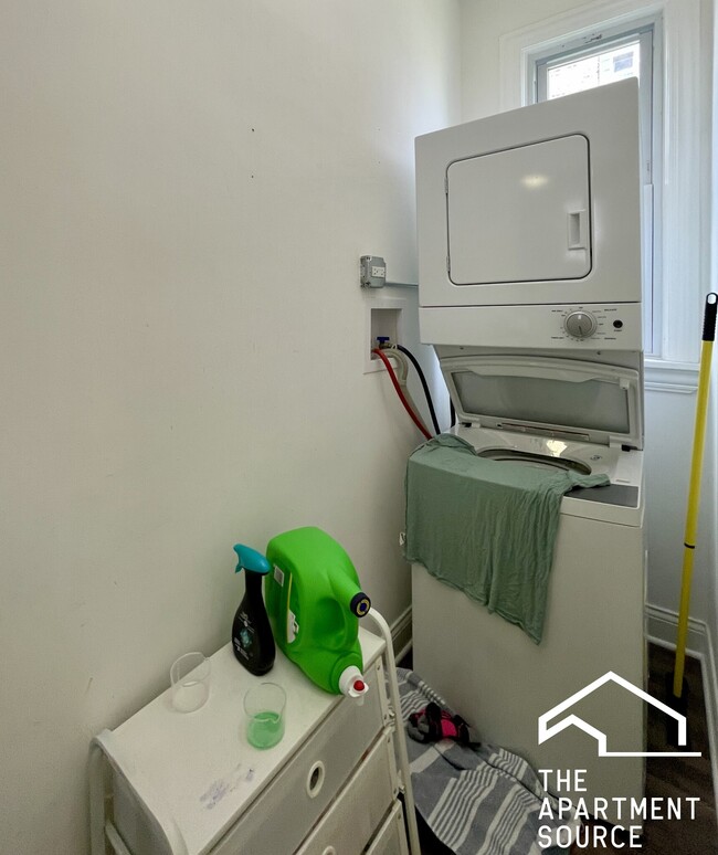 Photo - 2824 N Ridgeway Ave Unit 2