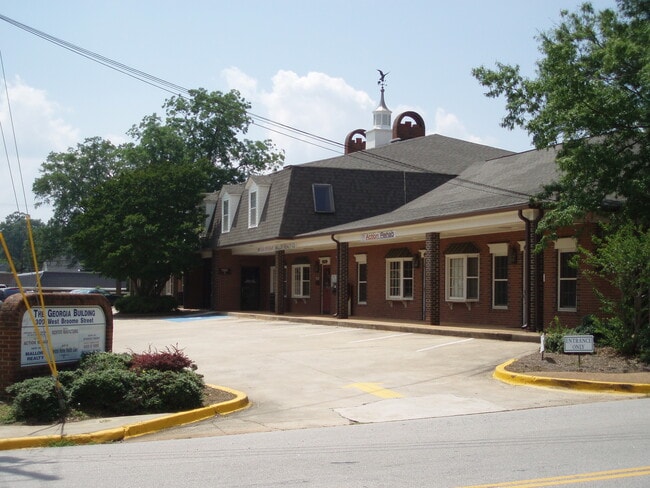 Building Photo - 300 W Broome St Unit 100