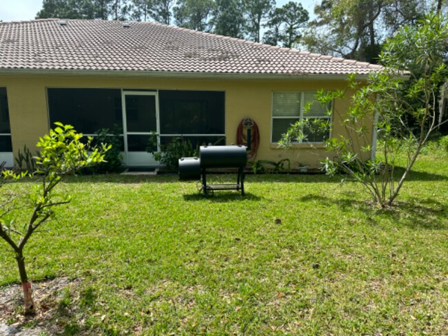 Photo - 160 Fenimore Ln Unit B