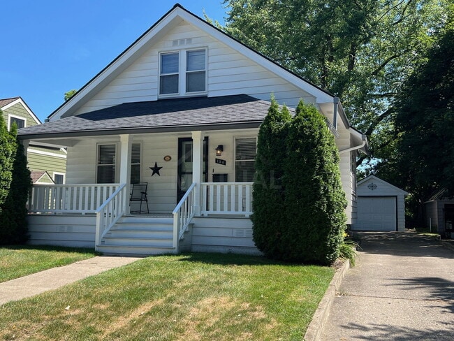 Building Photo - 134 Highland Ave Rental