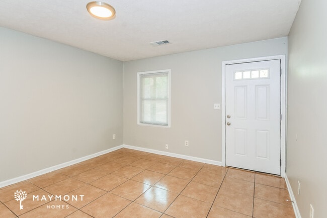 Photo - 6718 Gano Dr