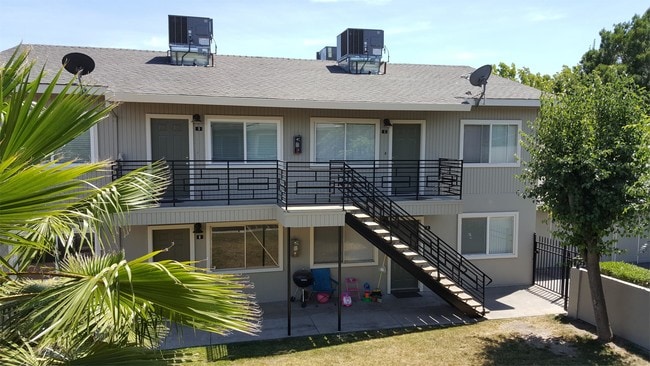 3126 College Ave Unidad B