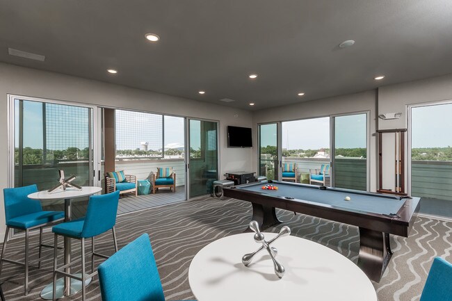 Salón al aire libre en la terraza - 404 Border Apartments