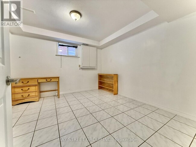 Photo - 4 Shepton Way