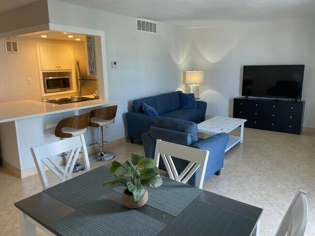 Photo - 1731 SE 15th St Unit 206