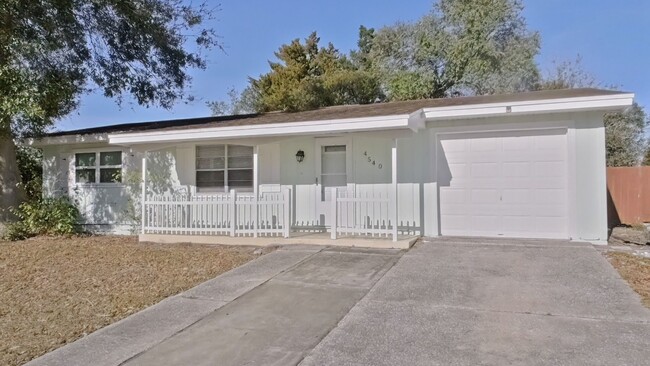 Bright & Airy 2-Bedroom/1-bathroom Home | ... - Bright & Airy 2-Bedroom/1-bathroom Home | ...