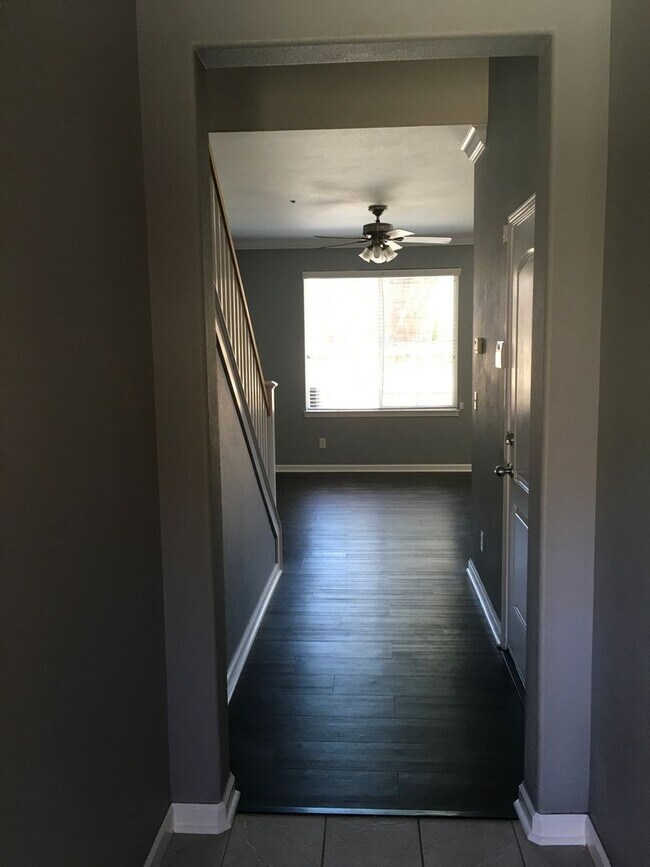 Photo - Shasta View Gardens Neighborhood Home