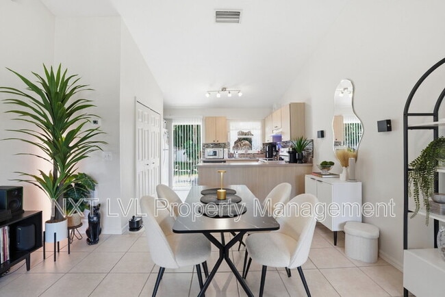 Photo - 8402 Matanzas Rd