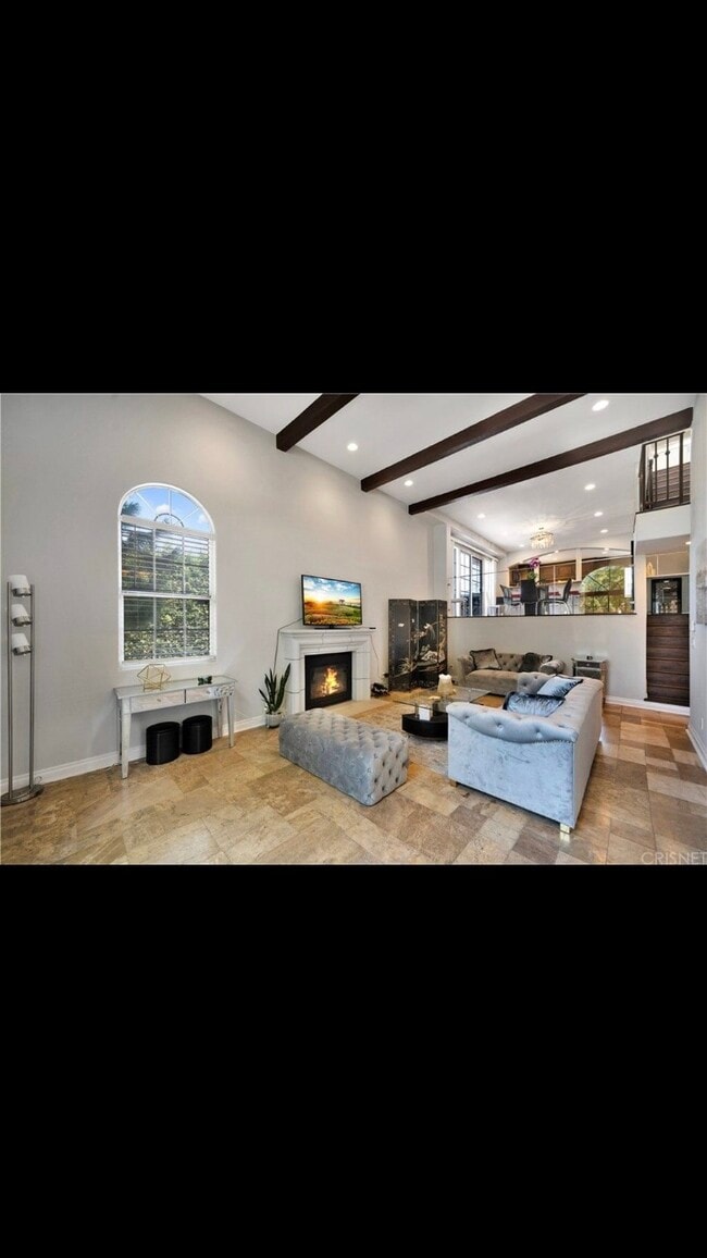 Photo - 2950 S Bentley Ave Townhome
