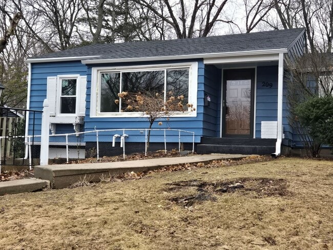 Photo - Charming West-Side Gem