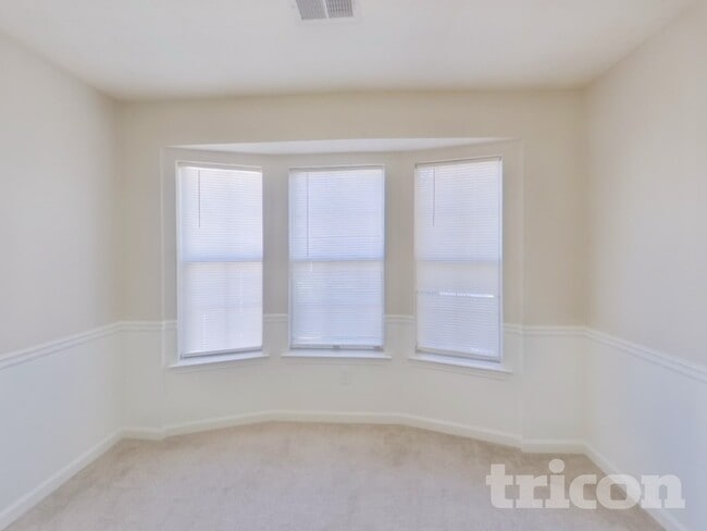 Photo - 25 Dove Point Cir