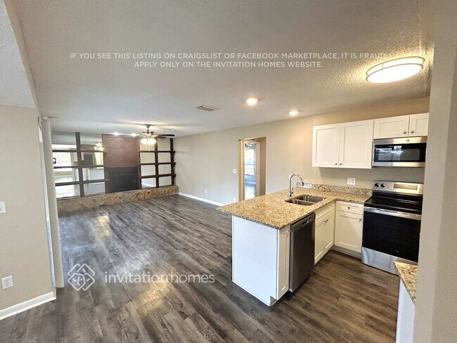 Photo - 1502 Carter Oaks Dr
