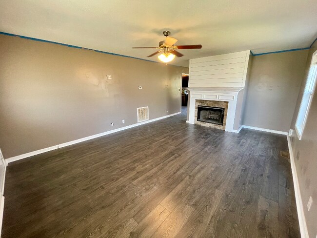 Photo - 126 N Cavalcade Cir
