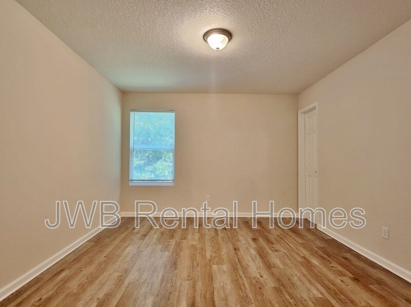 Photo - 7872 Playschool Ln