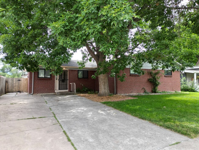 Photo - 2754 N Prospect St